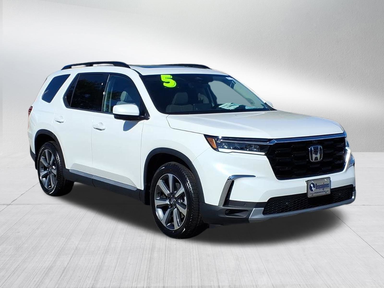 2025 Honda Pilot Elite photo 2