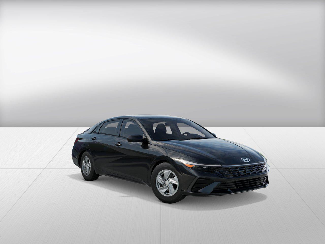 2025 Hyundai Elantra SE photo 2