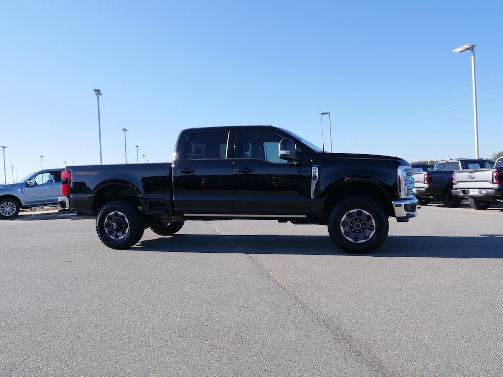 Used 2024 Ford F-250  Truck Crew Cab