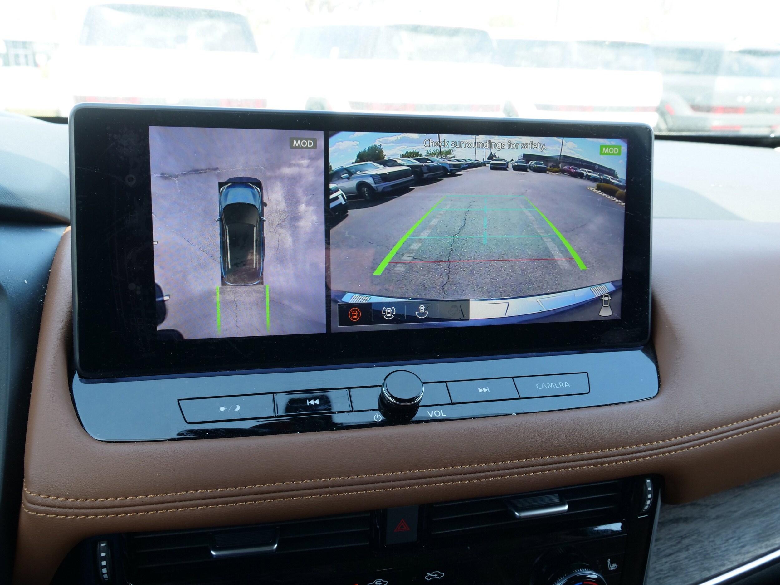 2025 Nissan Rogue Platinum - Photo 27