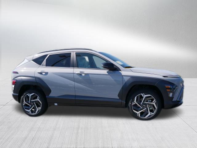 2026 Hyundai Kona SEL photo 2