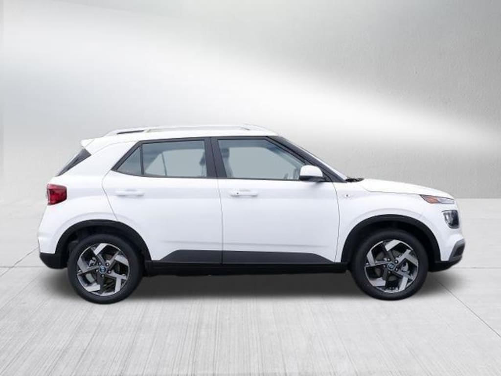 New 2026 Hyundai Venue SEL w/Two-Tone Roof SUV