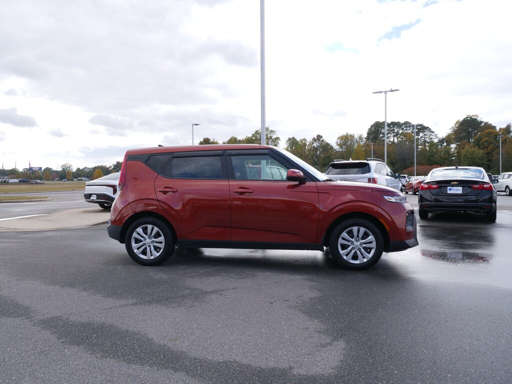 Used 2021 Kia Soul LX Hatchback