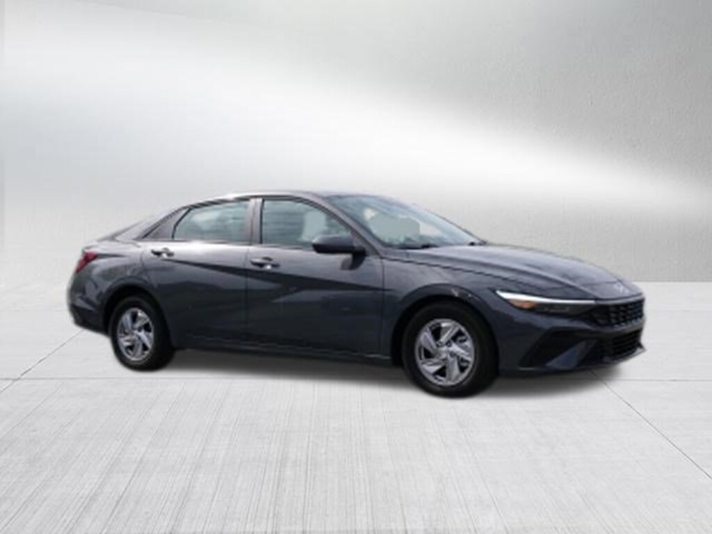 Certified 2025 Hyundai Elantra SE Sedan