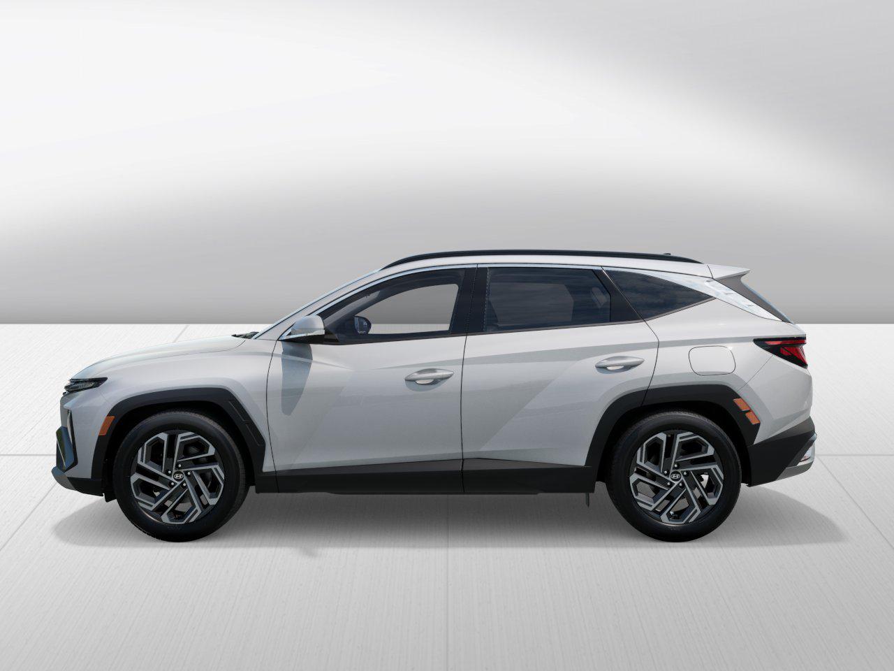 2026 Hyundai Tucson SEL PLUS FWD SUV Slide 2