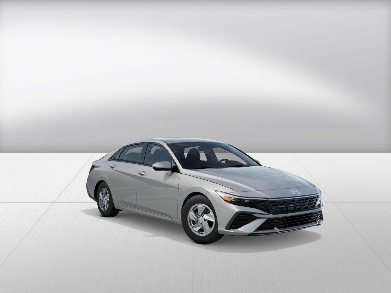 2025 Hyundai Elantra SE photo 2