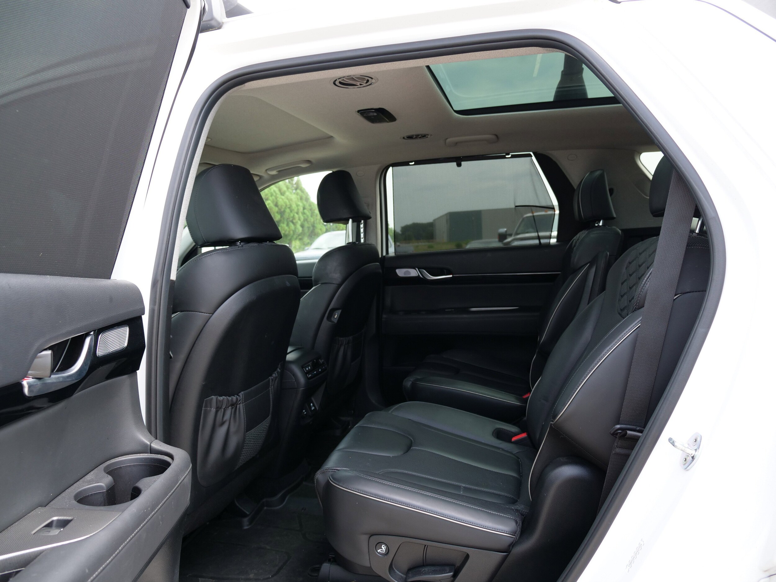 2022 Hyundai Palisade Limited - Photo 13