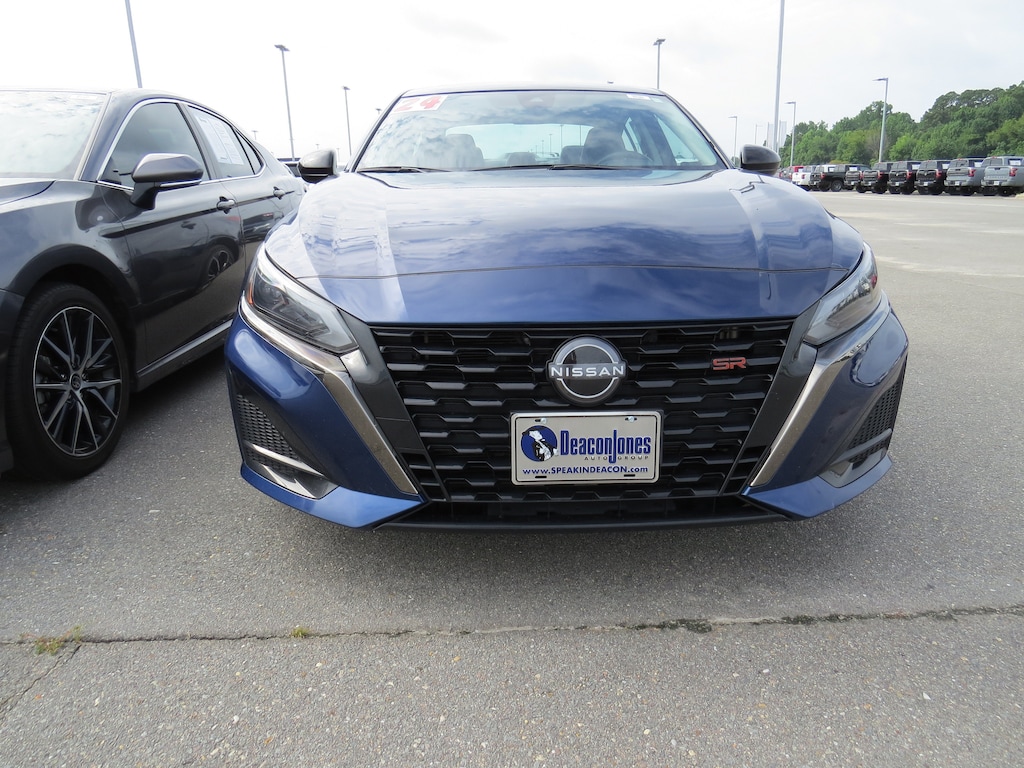 Used 2024 Nissan Altima 2.5 SR Sedan