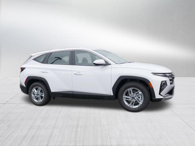 2025 Hyundai Tucson SE photo 2