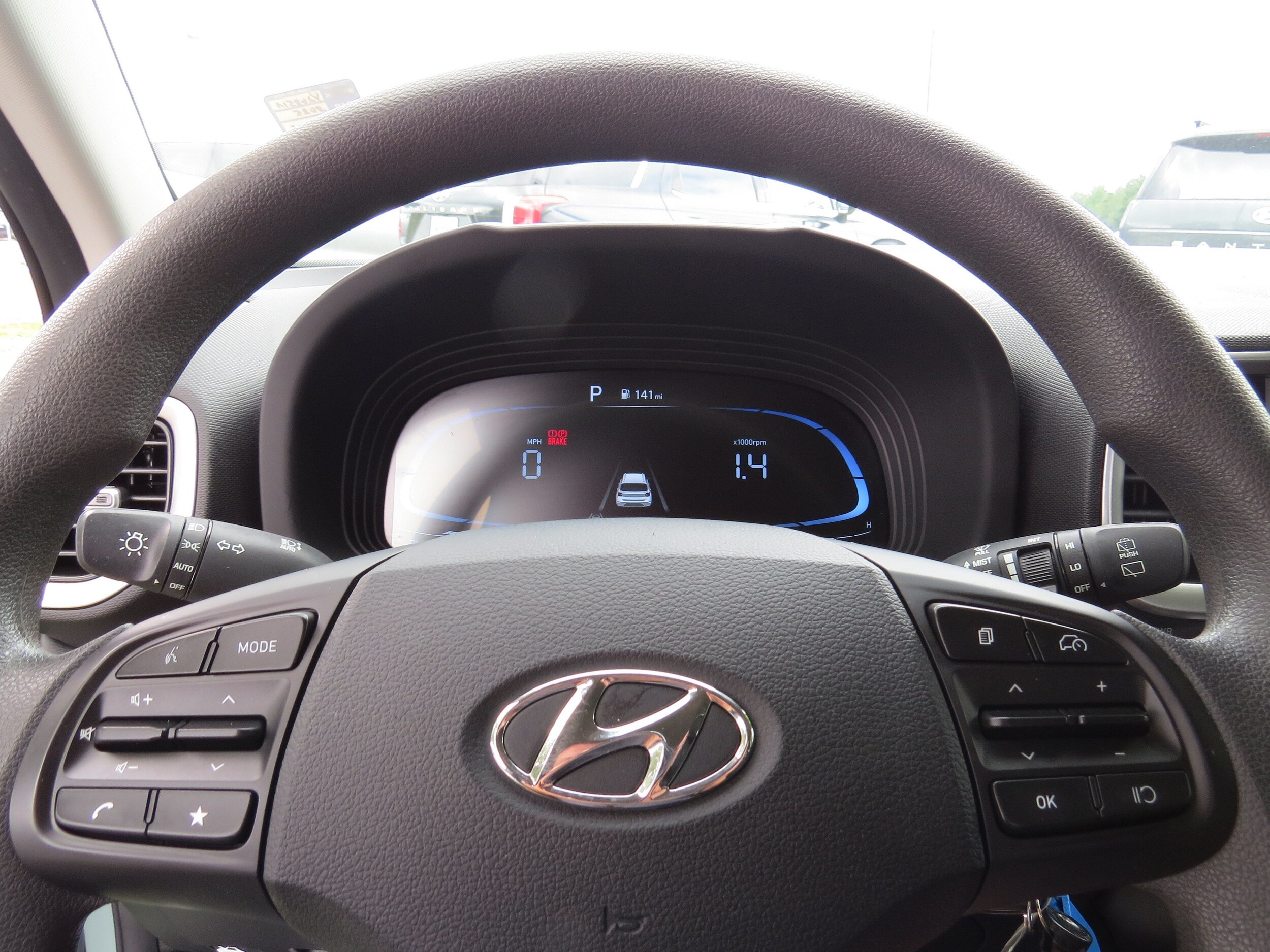 2025 Hyundai Venue SE - Photo 19