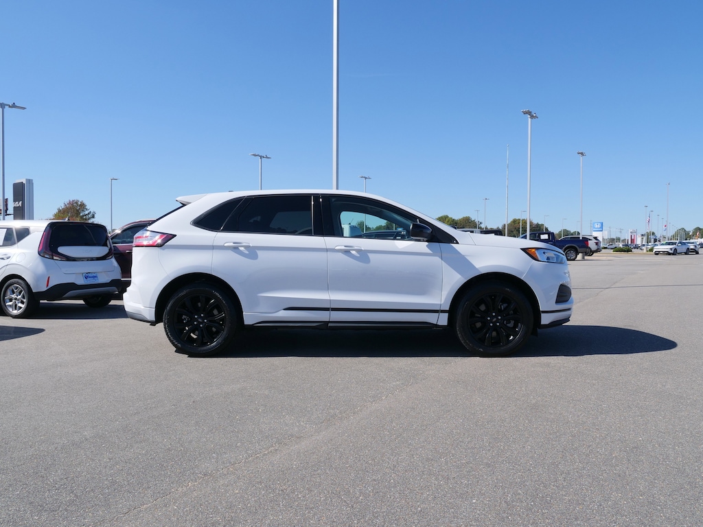 Used 2023 Ford Edge SE SUV