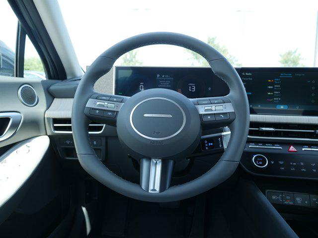 2025 Hyundai Sonata Hybrid SEL - Photo 18