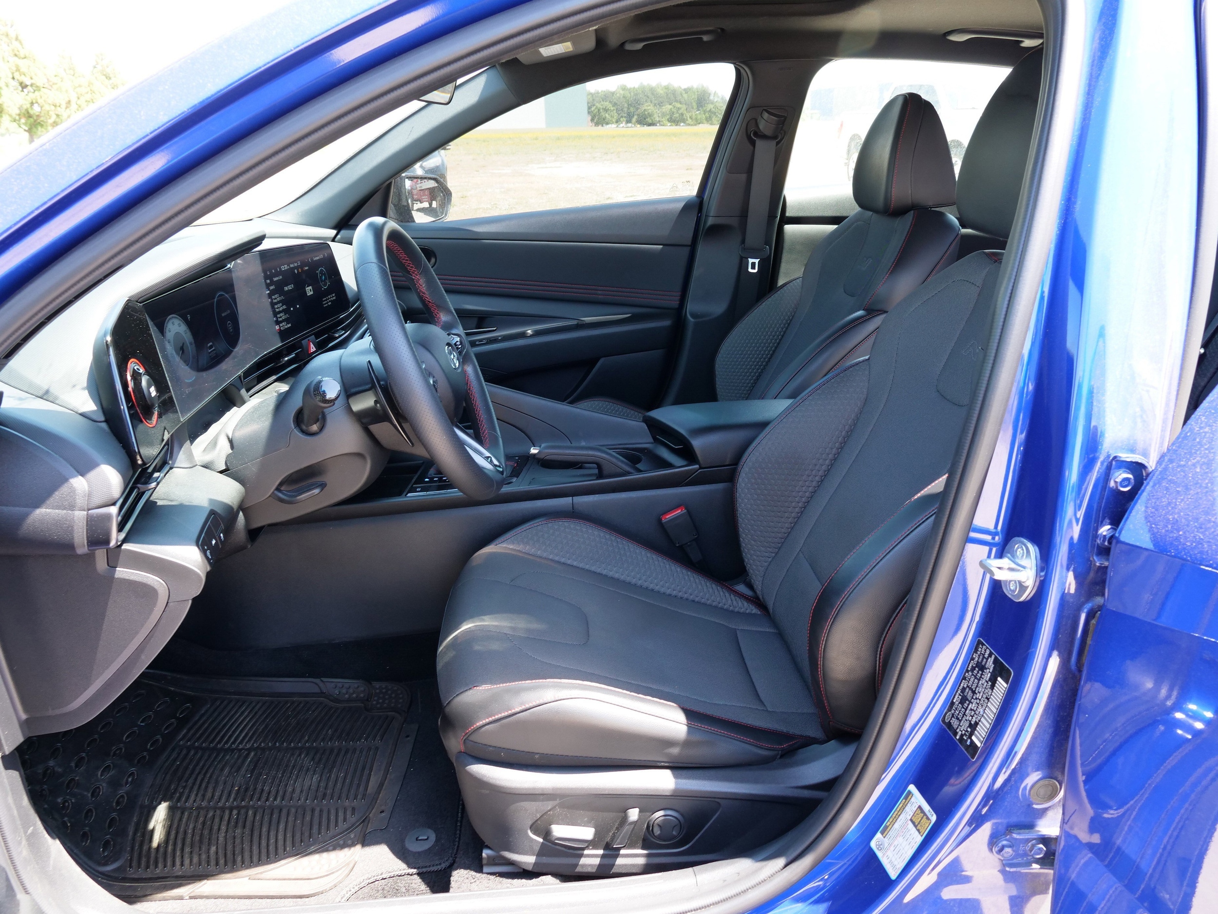 2023 Hyundai Elantra N Line - Photo 14
