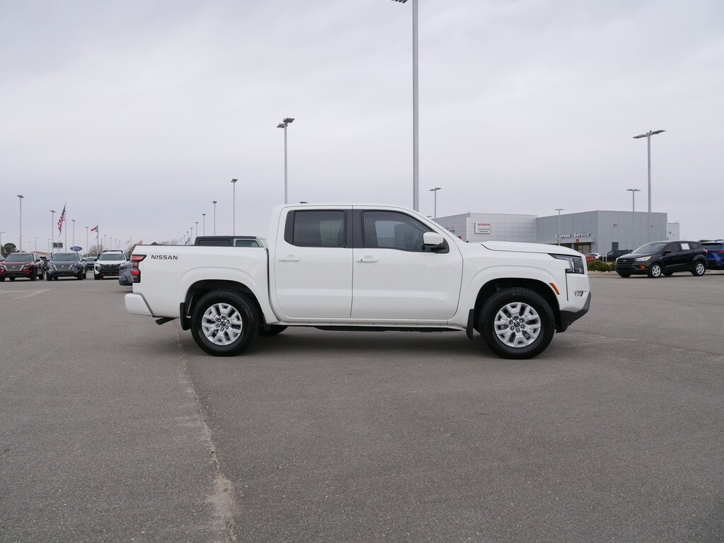 Used 2024 Nissan Frontier SV Truck Crew Cab