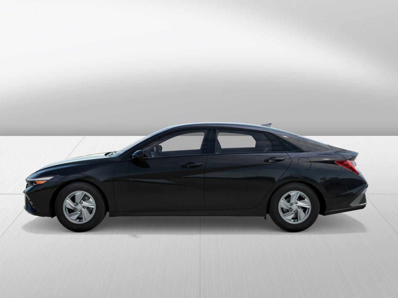 2026 Hyundai Elantra SE 4dr Car Slide 2
