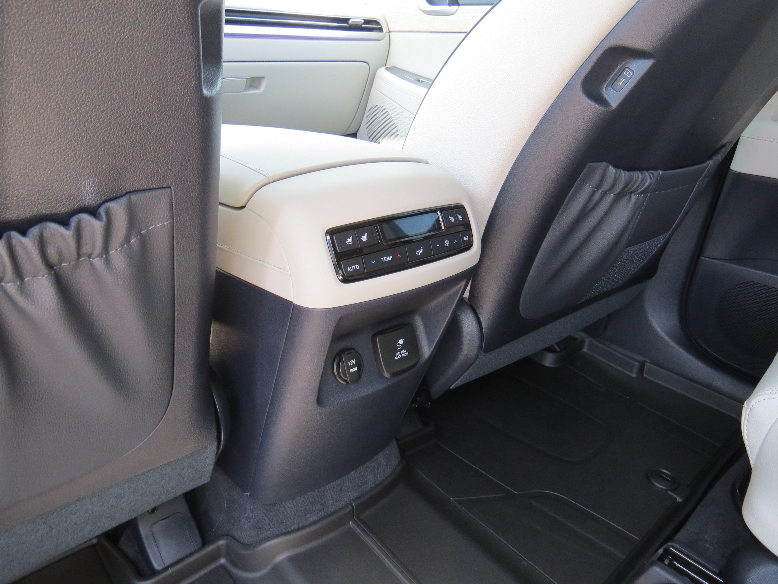 2024 Hyundai Palisade Limited - Photo 13