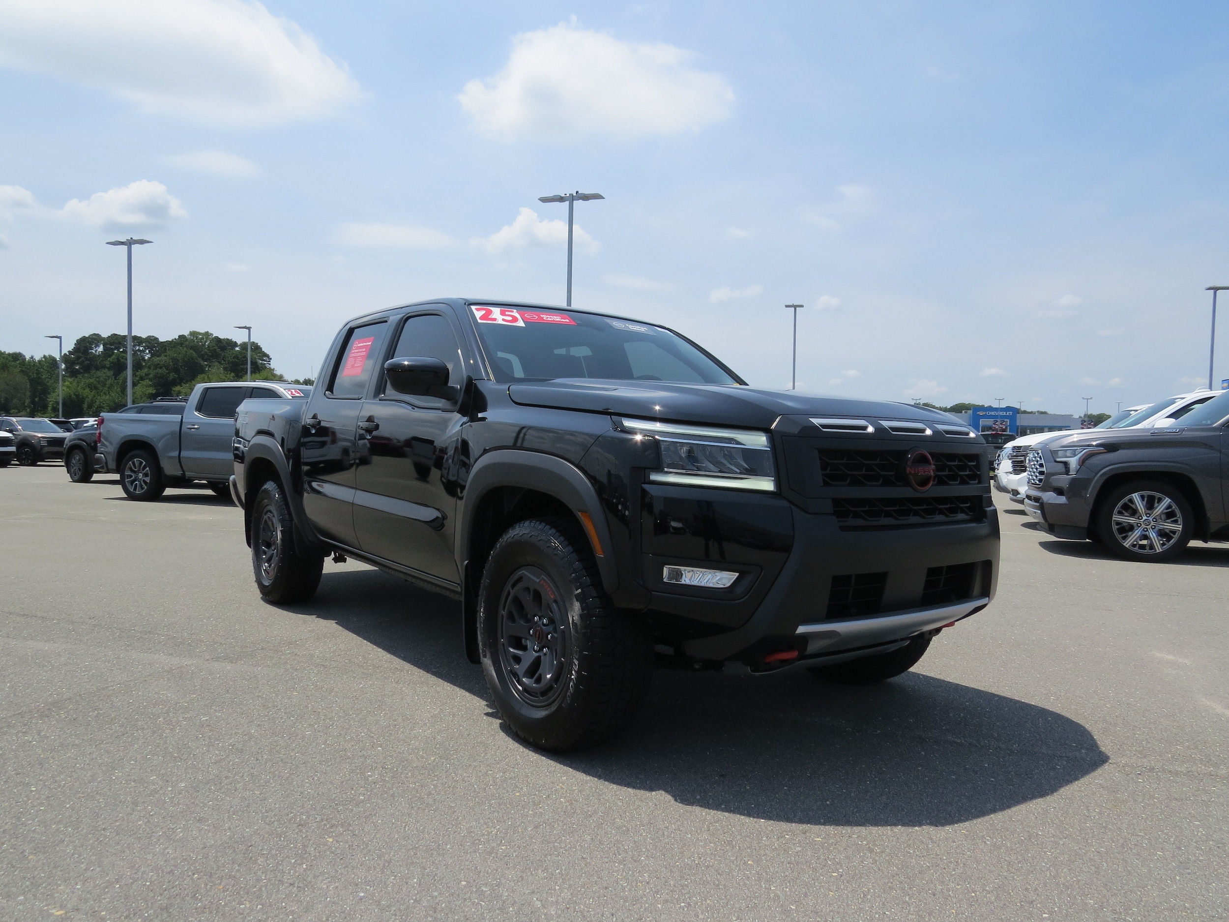 2025 Nissan Frontier