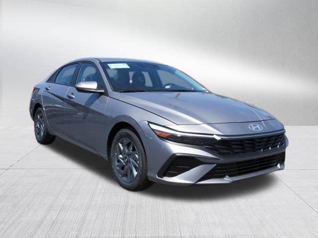 2025 Hyundai Elantra Hybrid Blue photo 2