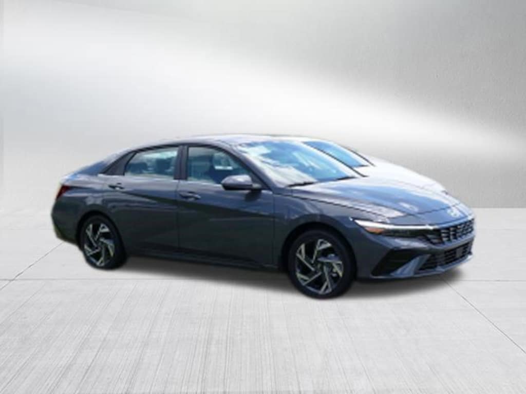 New 2026 Hyundai Elantra Limited Sedan