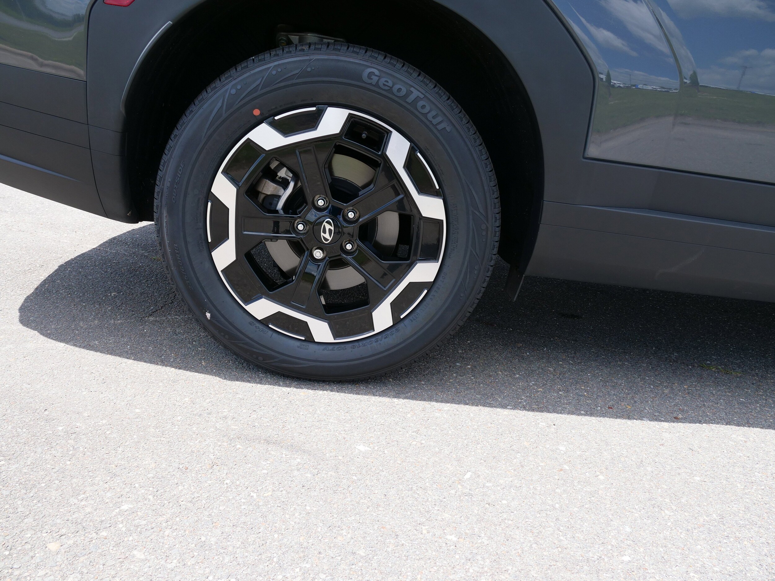 2024 Hyundai Santa Fe SE - Photo 11