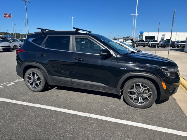 Used 2021 Kia Seltos EX SUV