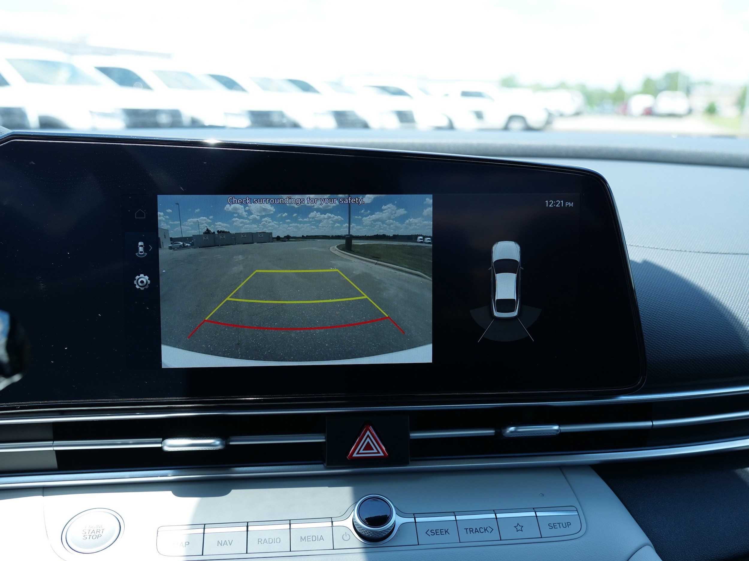 2023 Hyundai Elantra Limited - Photo 25