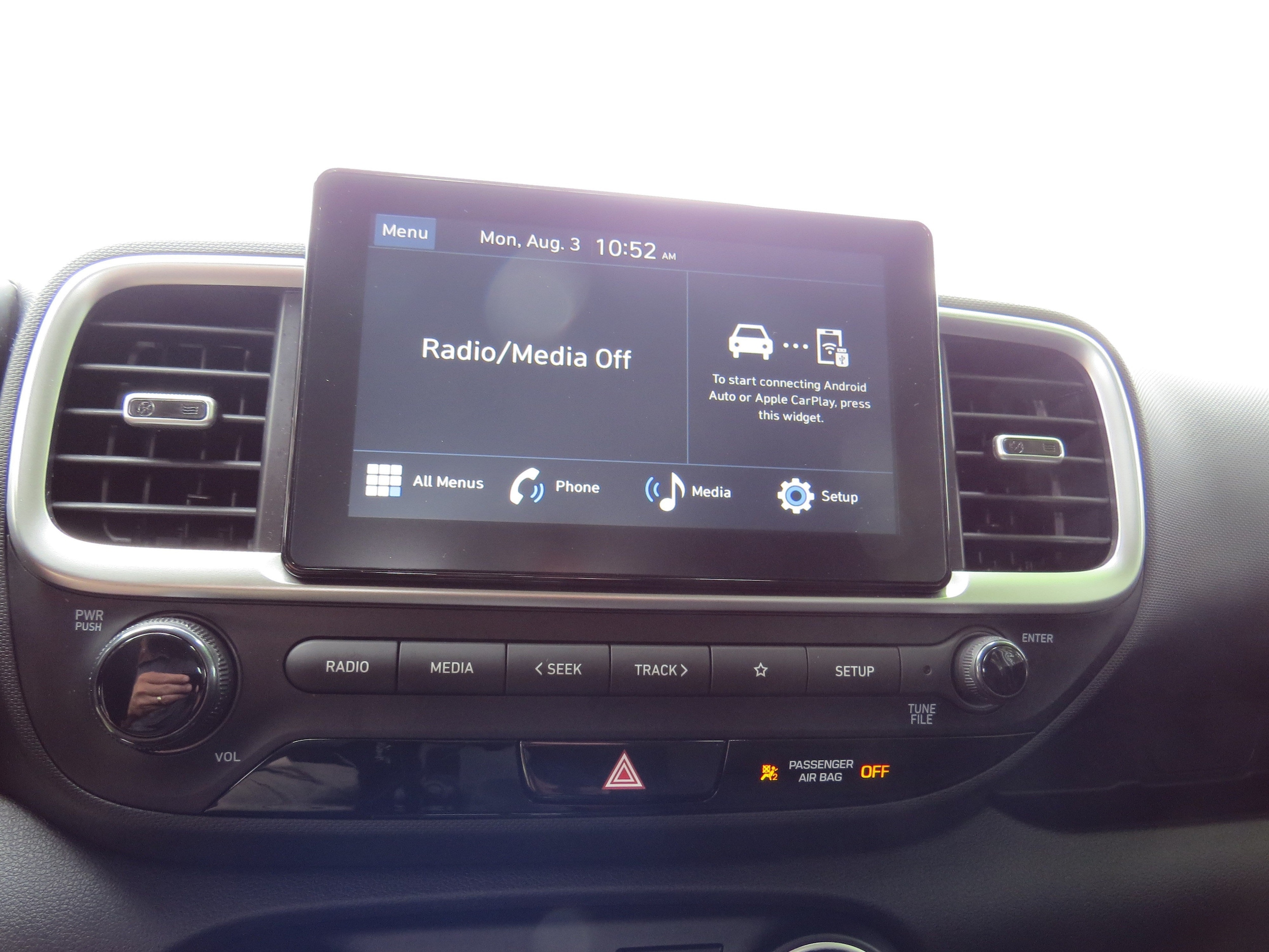 2025 Hyundai Venue SE - Photo 17