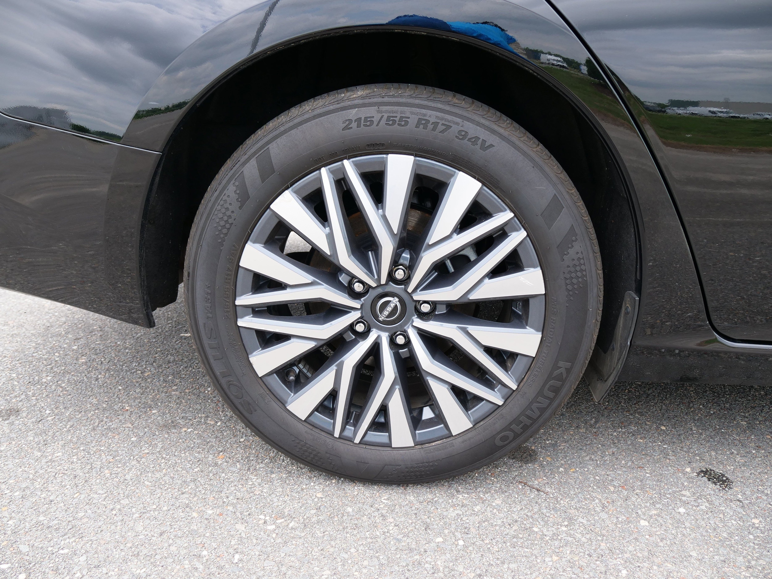 2025 Nissan Altima SV - Photo 11