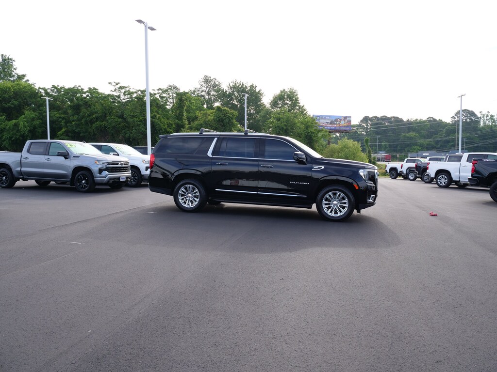 Used 2022 GMC Yukon XL SLT SUV