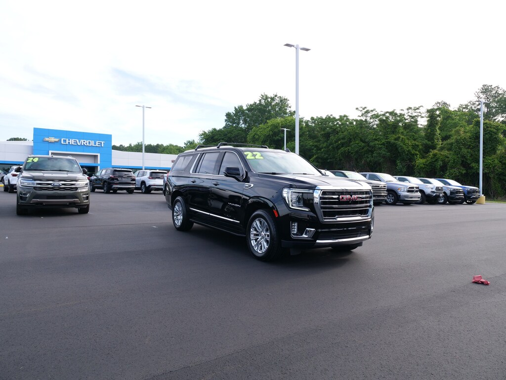 Used 2022 GMC Yukon XL SLT SUV