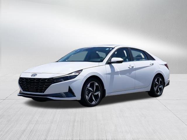 2023 Hyundai Elantra Limited - Photo 7