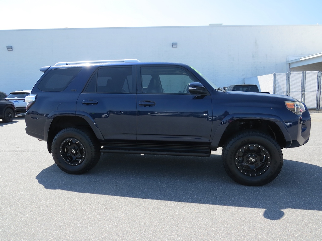 Used 2014 Toyota 4Runner 4WD SR5 SUV