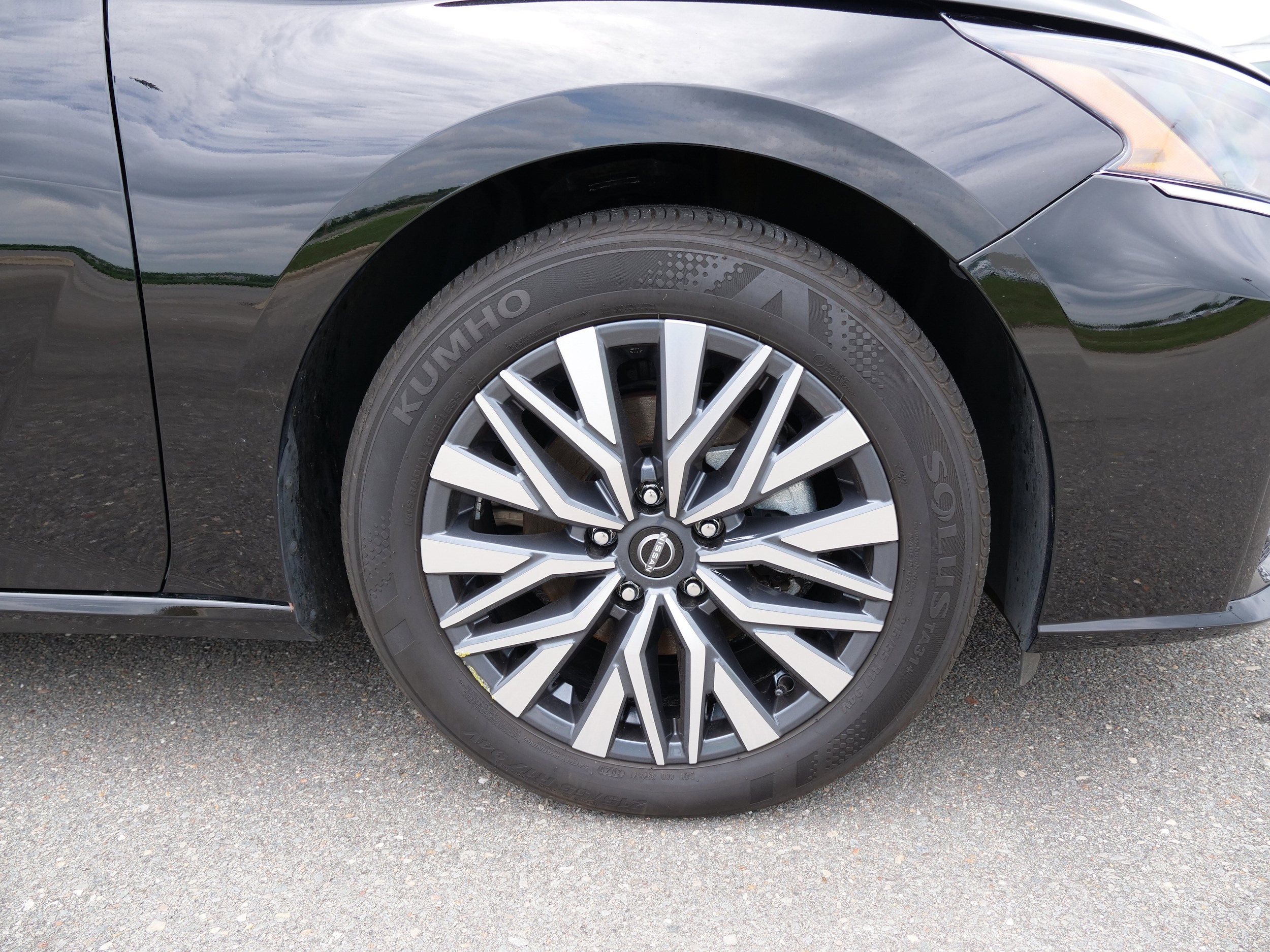 2025 Nissan Altima SV - Photo 10