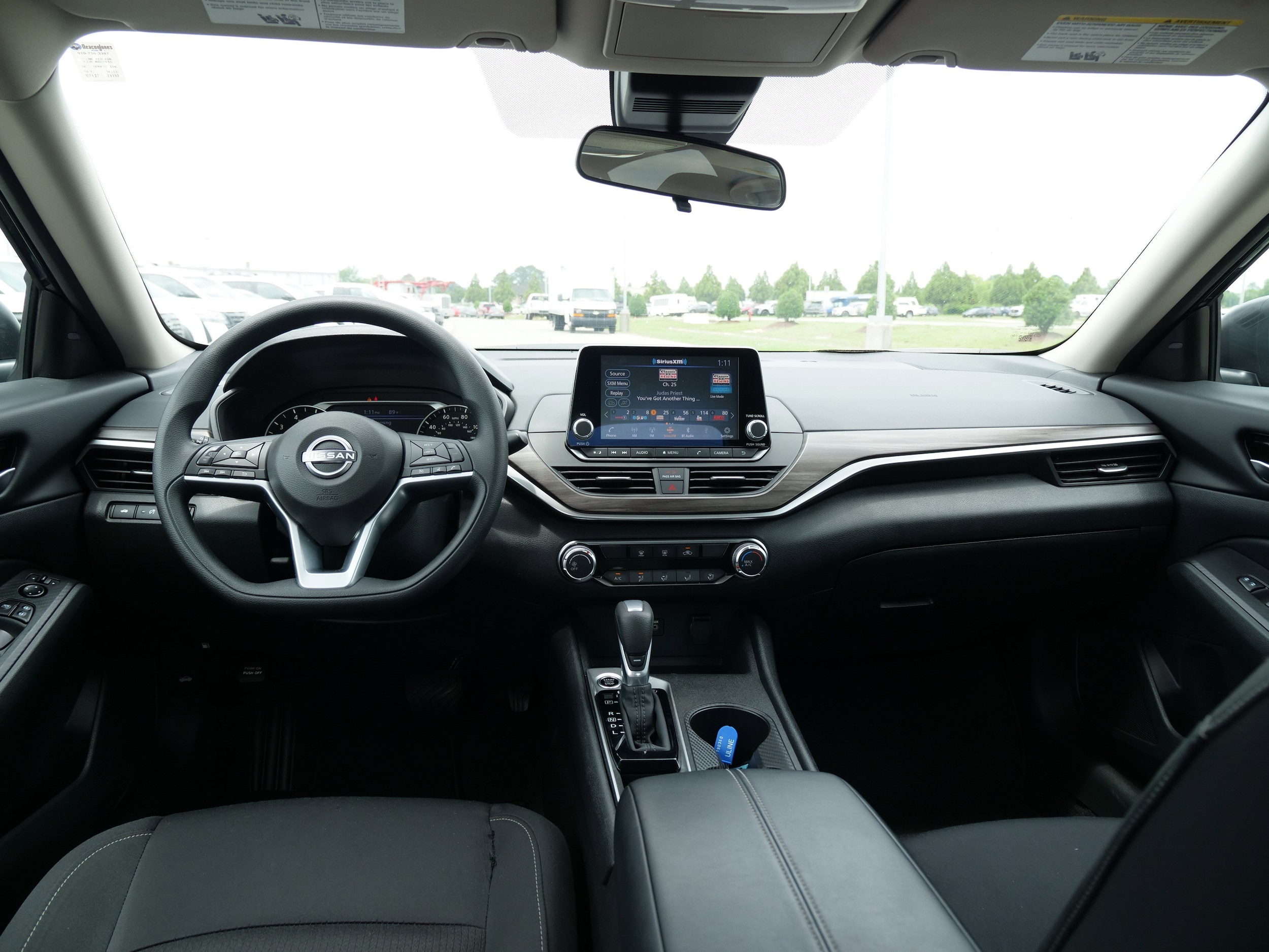 2025 Nissan Altima SV - Photo 17