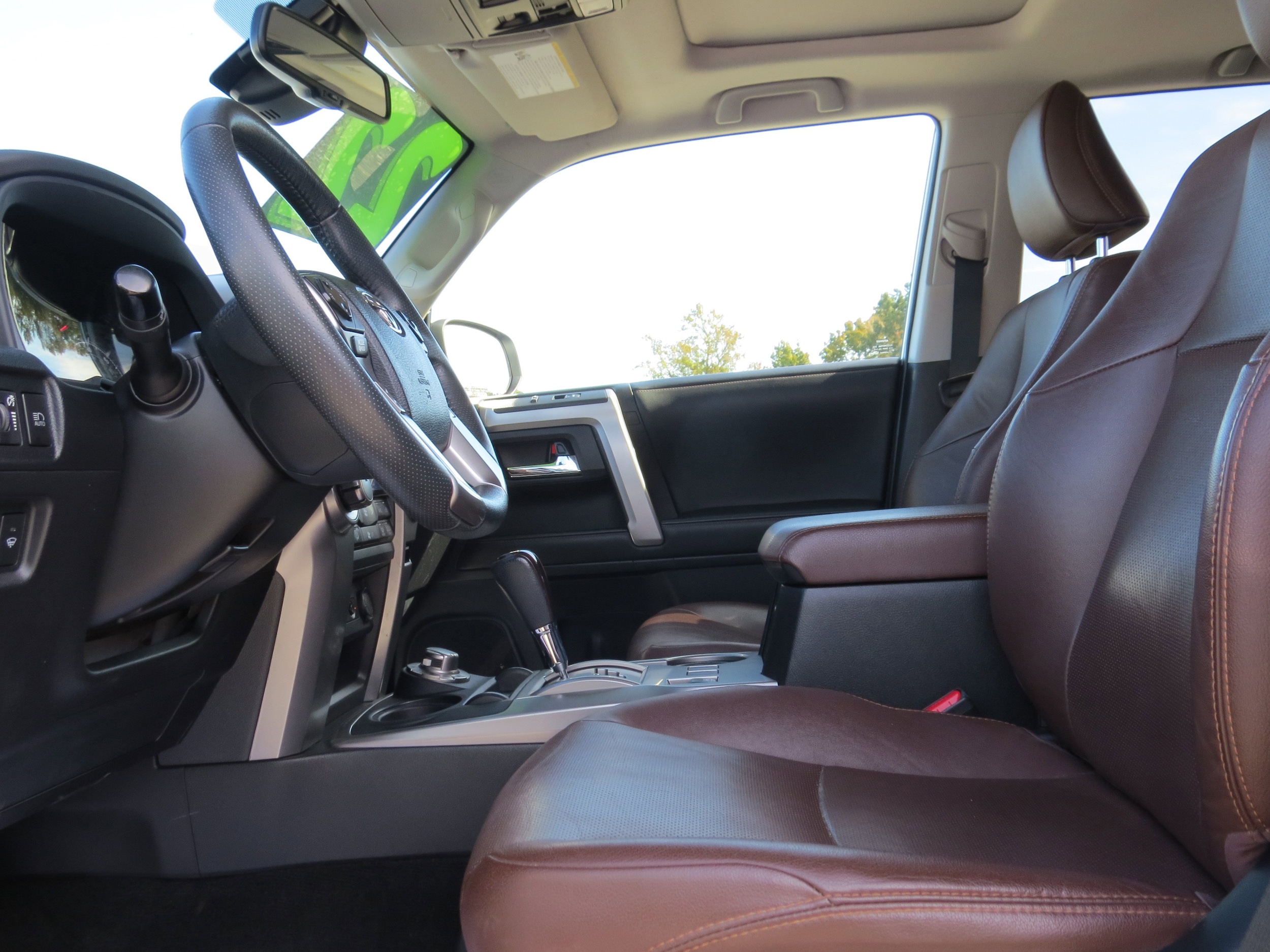 2022 Toyota 4Runner Limited - Photo 16