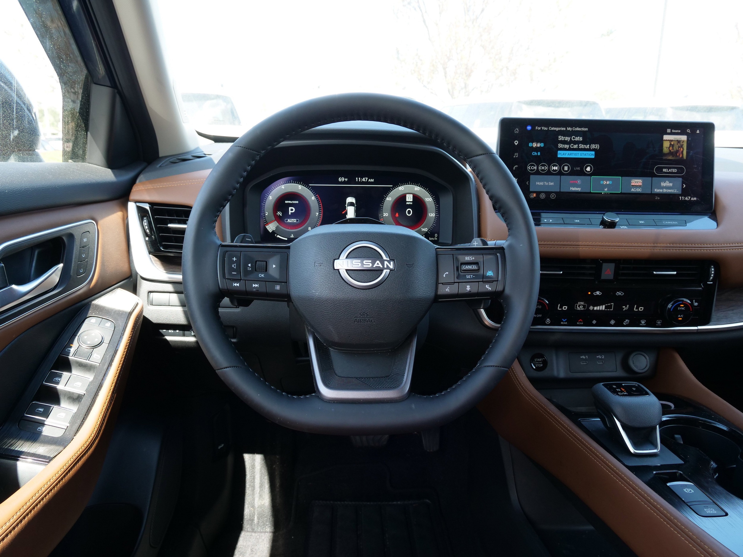 2025 Nissan Rogue Platinum - Photo 21
