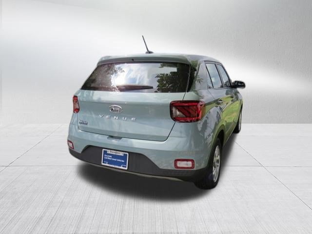 2025 Hyundai Venue SE - Photo 7