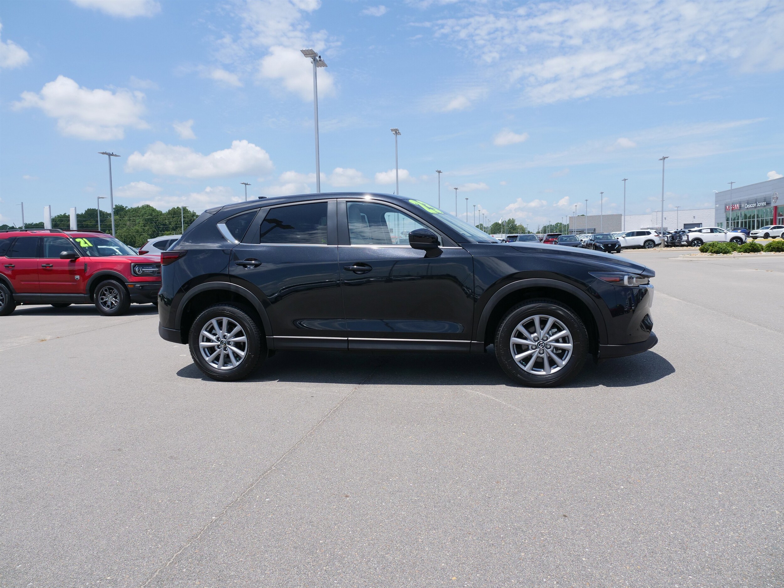 2023 Mazda CX-5 2.5 S Preferred photo 2