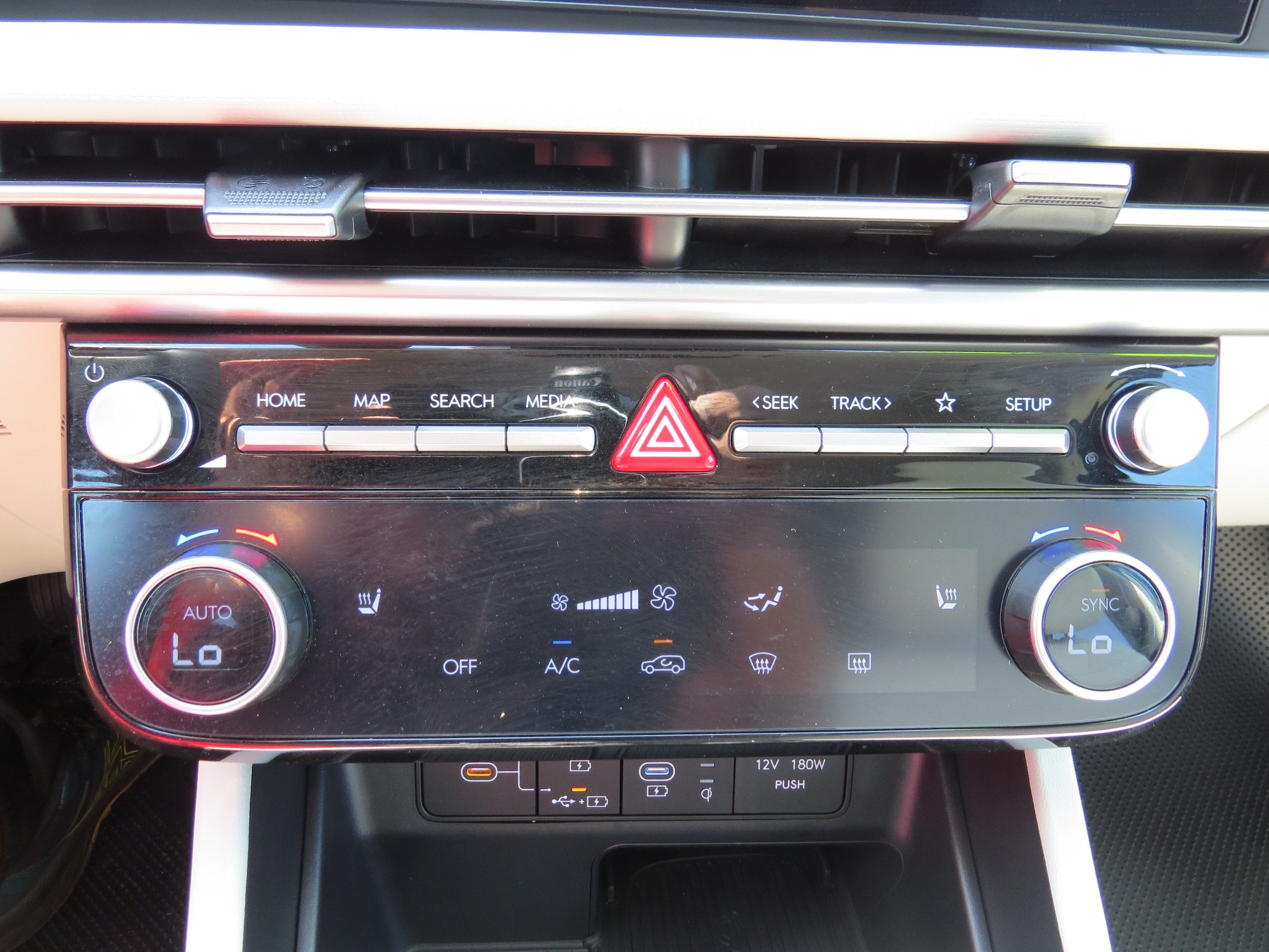 2025 Hyundai Tucson SEL - Photo 22