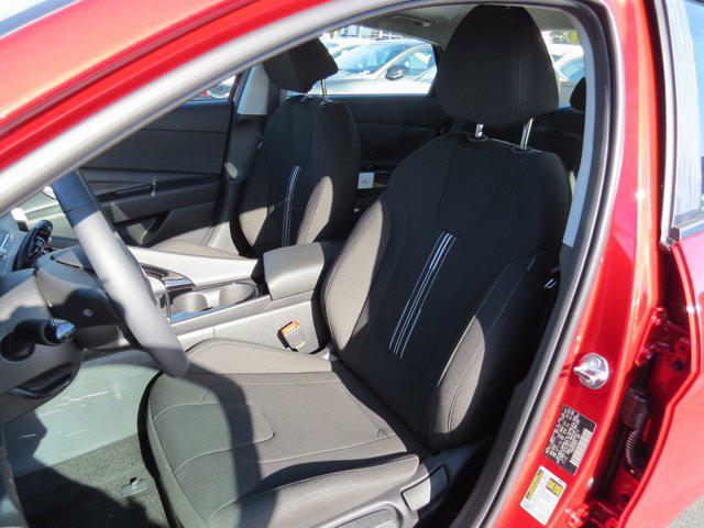 2025 Hyundai Elantra SEL - Photo 10