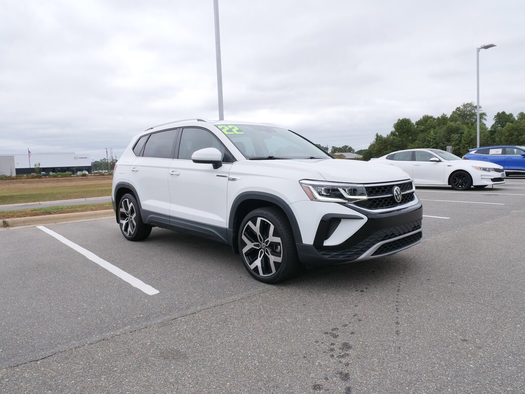 Used 2022 Volkswagen Taos 1.5T SEL 4MOTION SUV