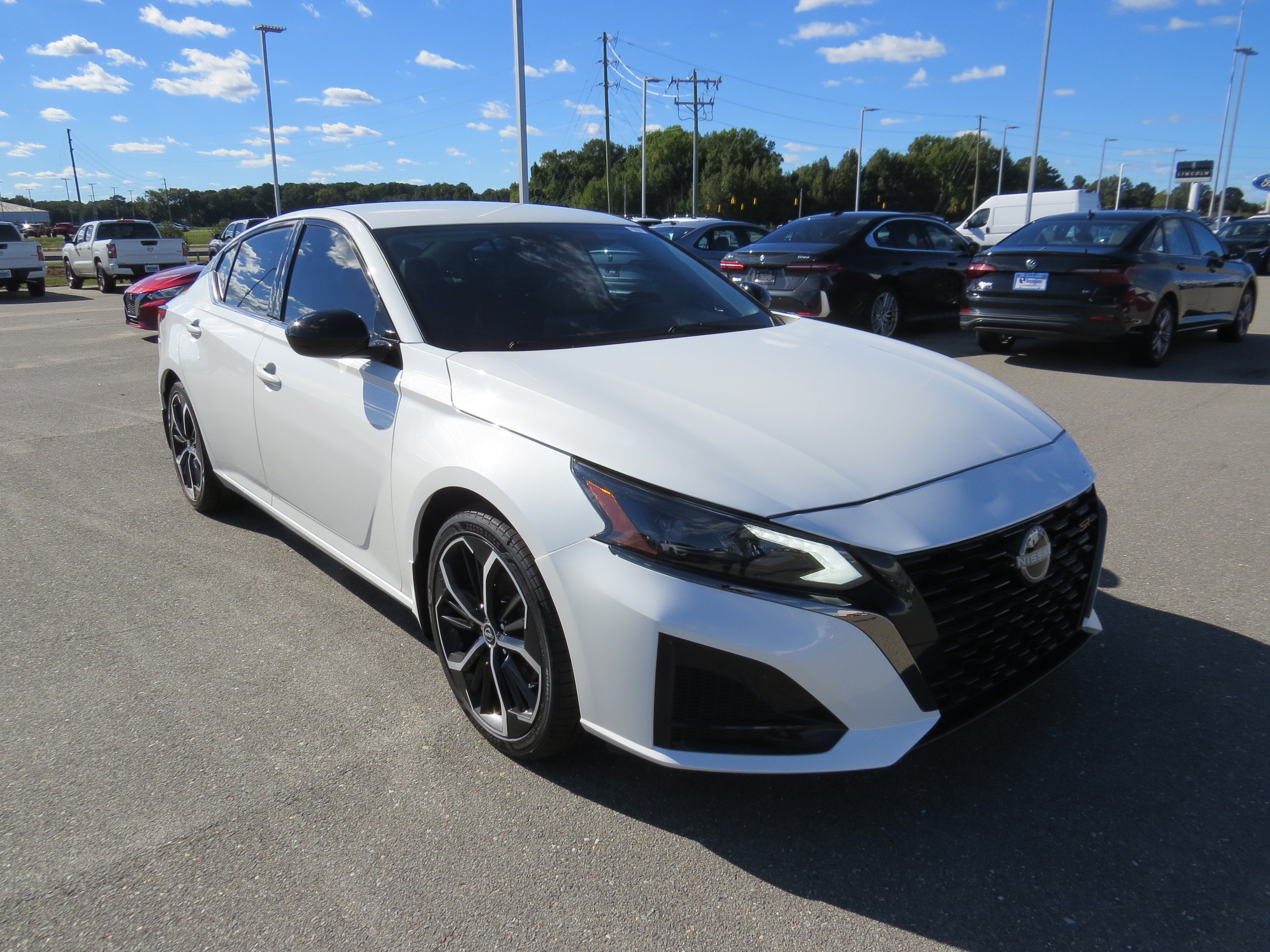 Used 2024 Nissan Altima 2.5 SR Sedan