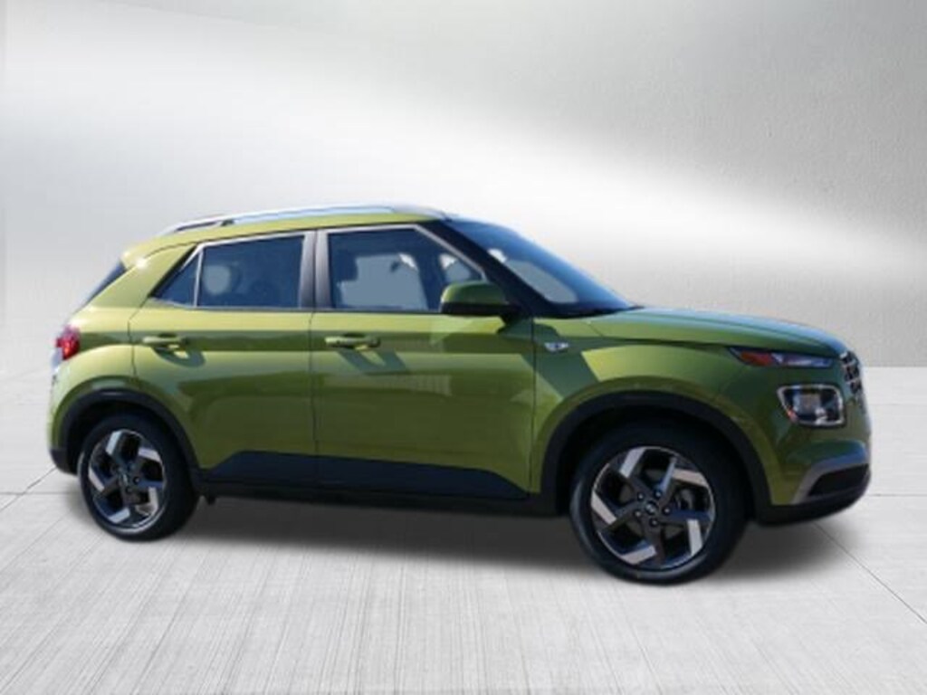 Used 2024 Hyundai Venue SEL SUV