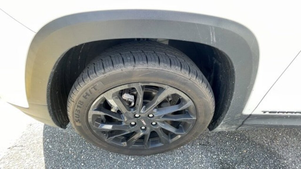 Used 2024 GMC Terrain SLT SUV