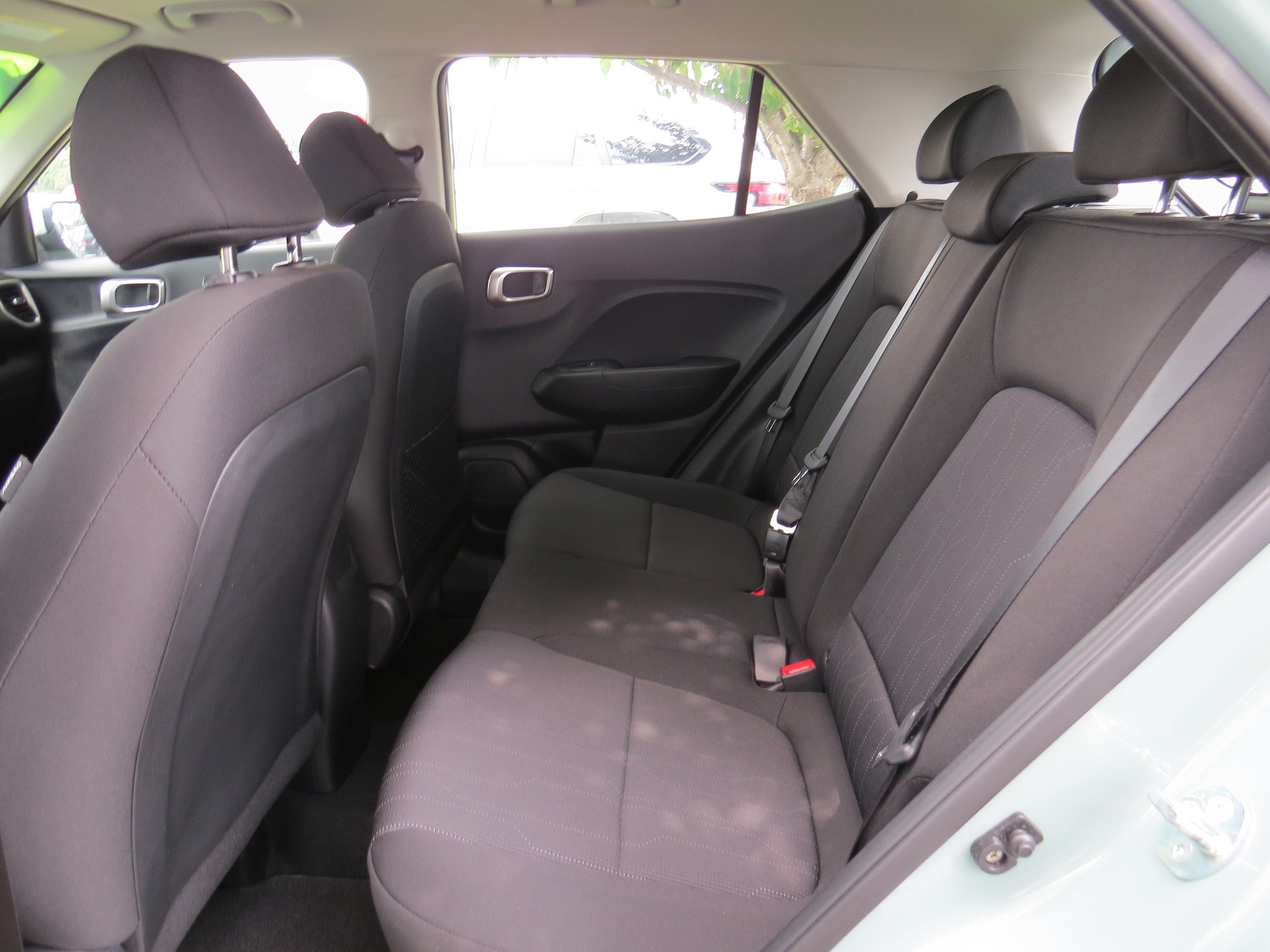 2025 Hyundai Venue SE - Photo 9
