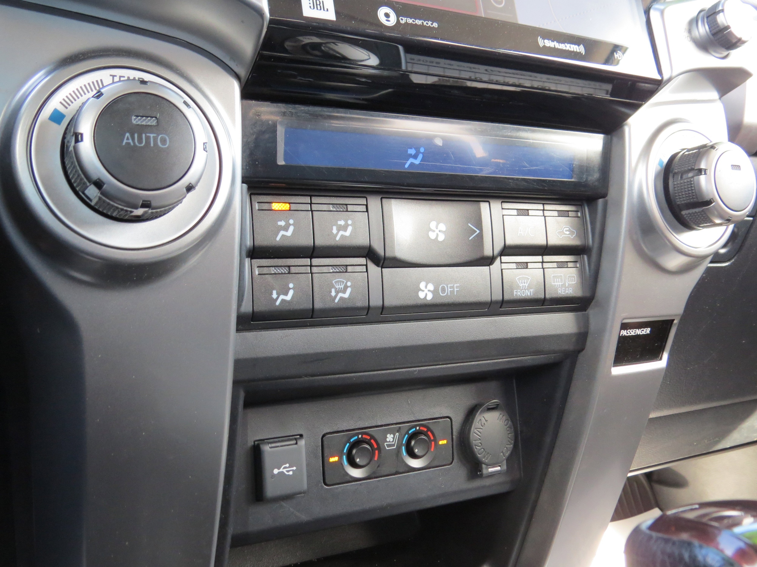 2022 Toyota 4Runner Limited - Photo 27