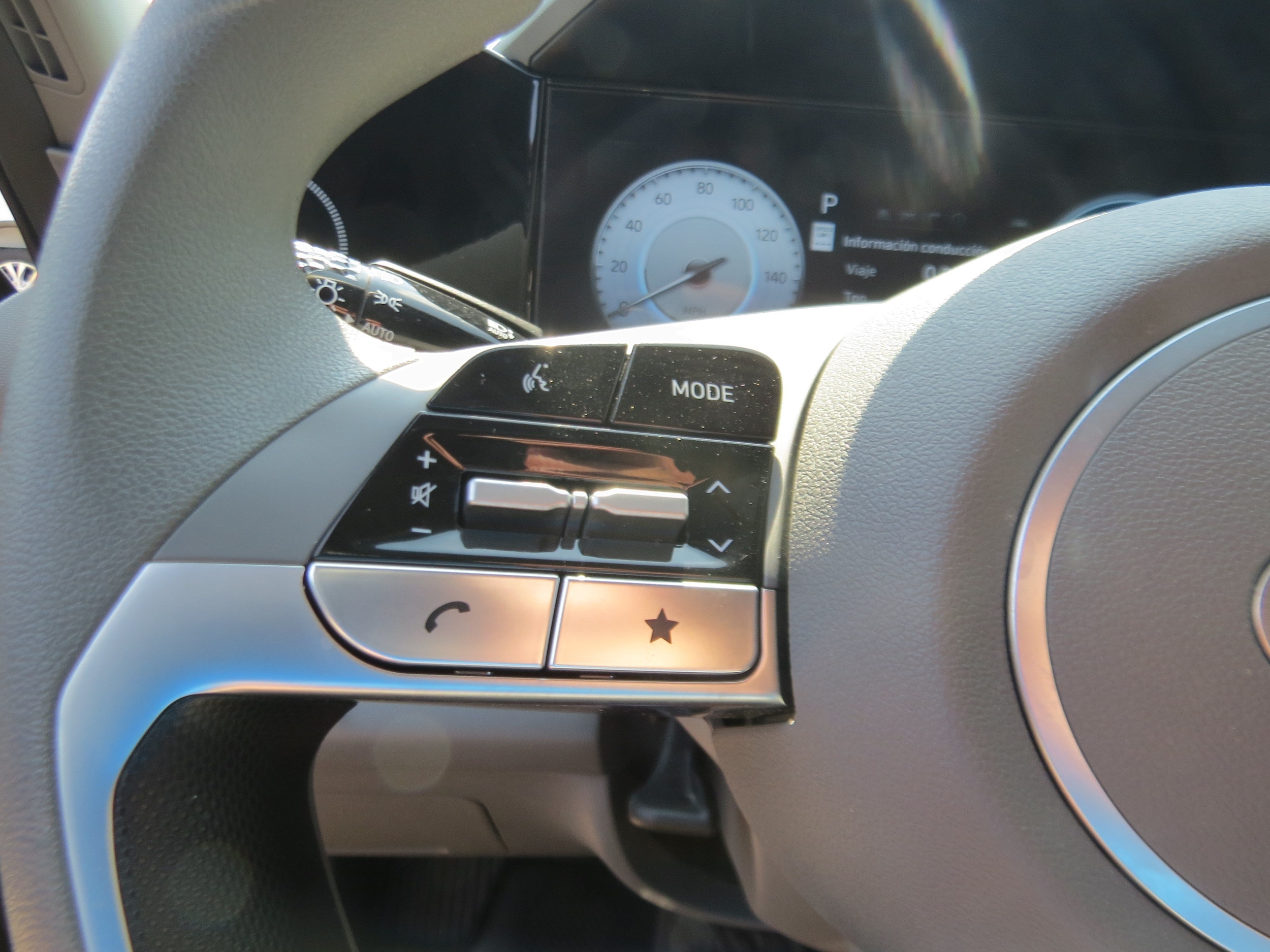 2024 Hyundai Elantra SEL - Photo 17