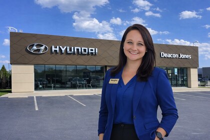 Staff member Abigail Davidson from ID_19bee9