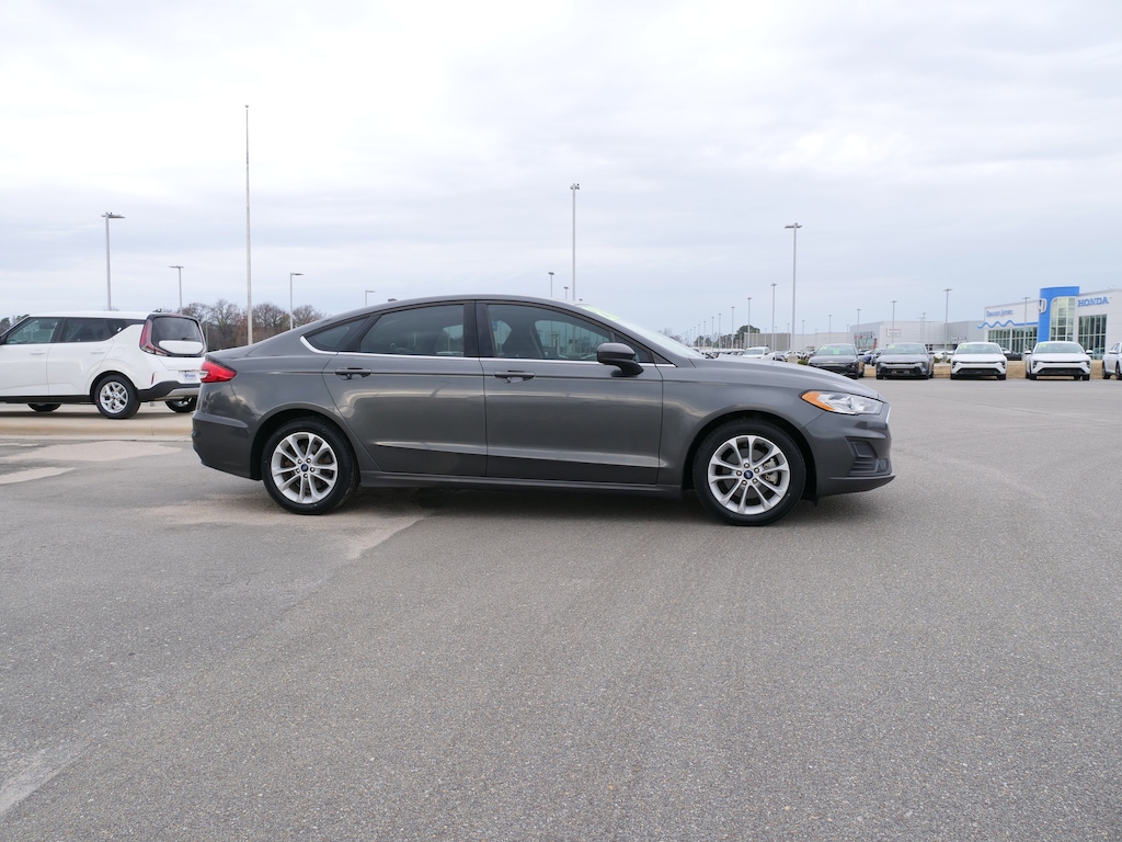 Used 2020 Ford Fusion Hybrid SE Sedan