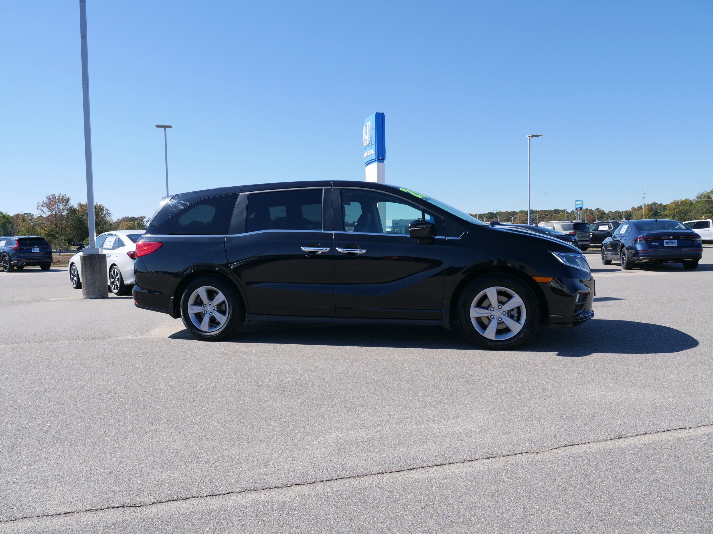 2020 Honda Odyssey EX-L photo 2